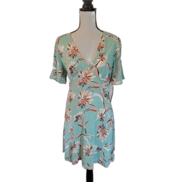 Lulus Dresses & Skirts - Lulus blue floral zip up flutter sleeve hi-low lined dress, size M New with Tags